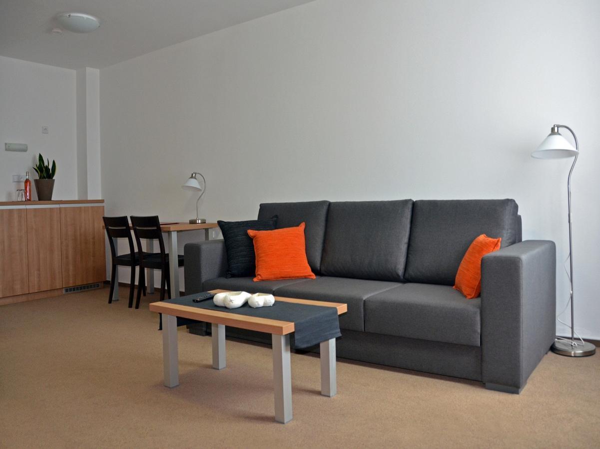 Hotel Fabrika Uherske Hradiste Bagian luar foto